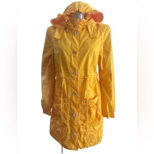 Elie Tahari raincoat